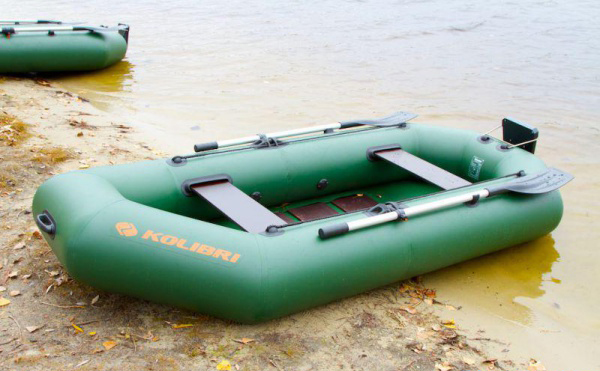 Надувная лодка Колибри К-280T зеленая, слань-коврик